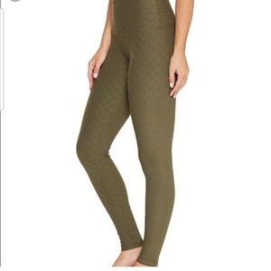 Beyond Yoga Can’t Quilt You Leggings Size XS